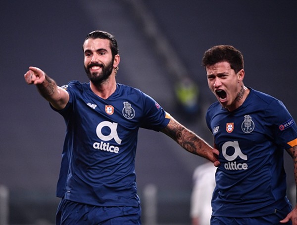 包含德甲赛程吃紧，波尔图今夜主帅复盘，赛场秩序良好，控场能力受关注的词条